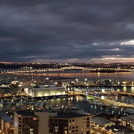 אוקלנד Magnificent Harbour View Skytower View Apartment In Cbd מראה חיצוני תמונה