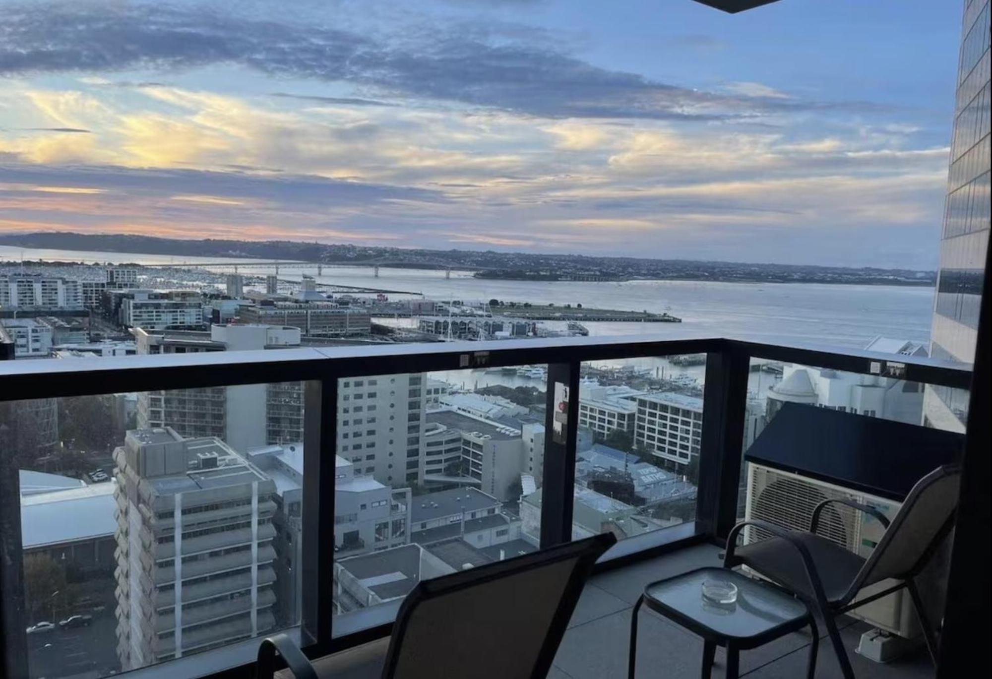 אוקלנד Magnificent Harbour View Skytower View Apartment In Cbd מראה חיצוני תמונה